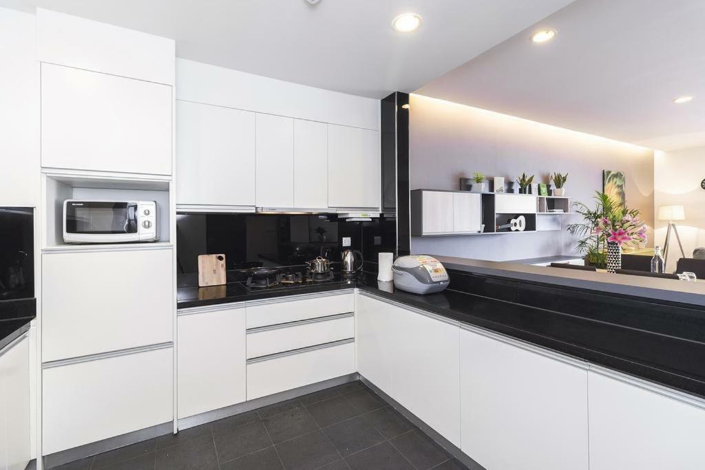 Lancaster Hanoi Service Apartment Екстериор снимка